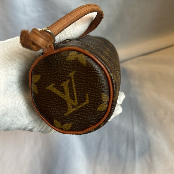 Louis Vuitton Papillon Small Bag Purse: Preloved condition: flaws shown picture - Picture 2 of 7